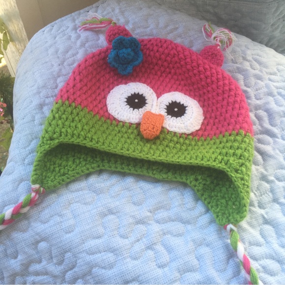 Owl Toddler Crochet hat with braided tassels - Picture 2 of 3